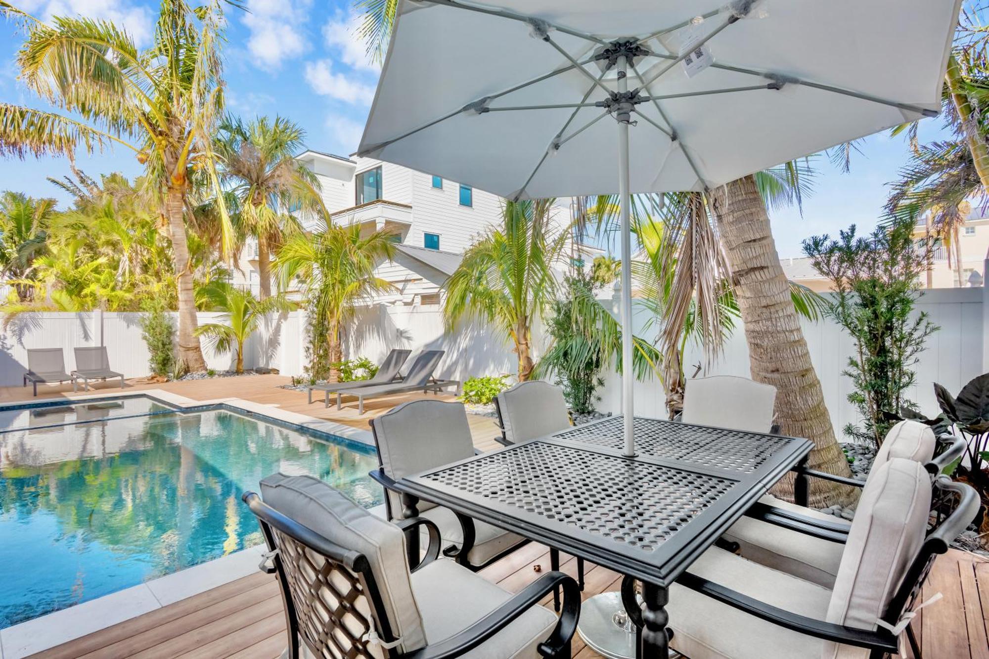 Captain'S Quarters At Anna Maria Island Inn Bradenton Beach Εξωτερικό φωτογραφία